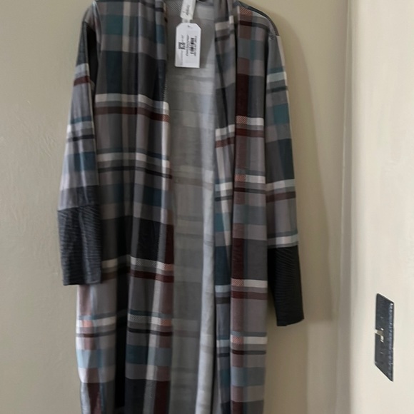 New with tag plaid cardigan size small - Picture 1 of 6